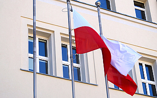 Uroczyste podniesienie flagi, kotyliony, defilada, koncerty i odznaczenia. Urząd Wojewódzki w Olsztynie zaprasza na obchody 2 i 3 maja